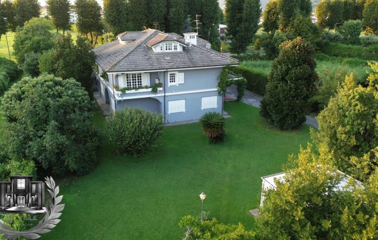 Villa singola in vendita a Pietrasanta