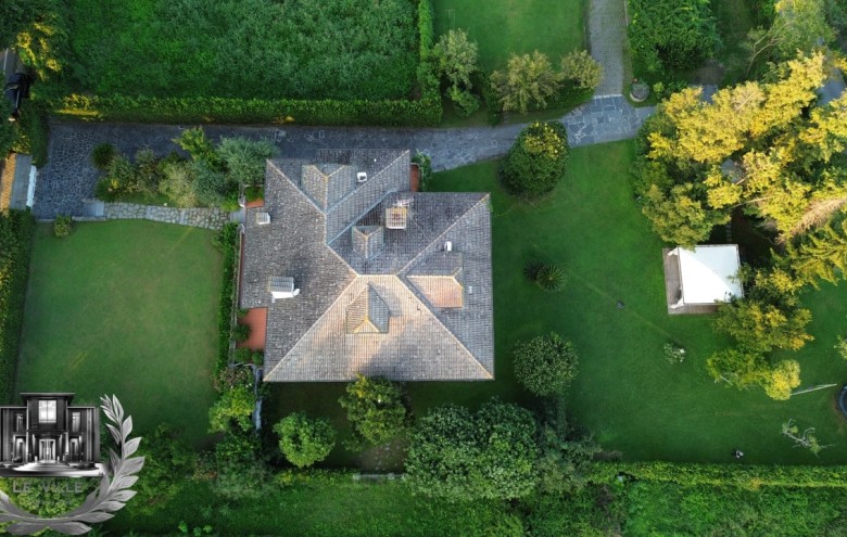 Villa singola in vendita a Pietrasanta