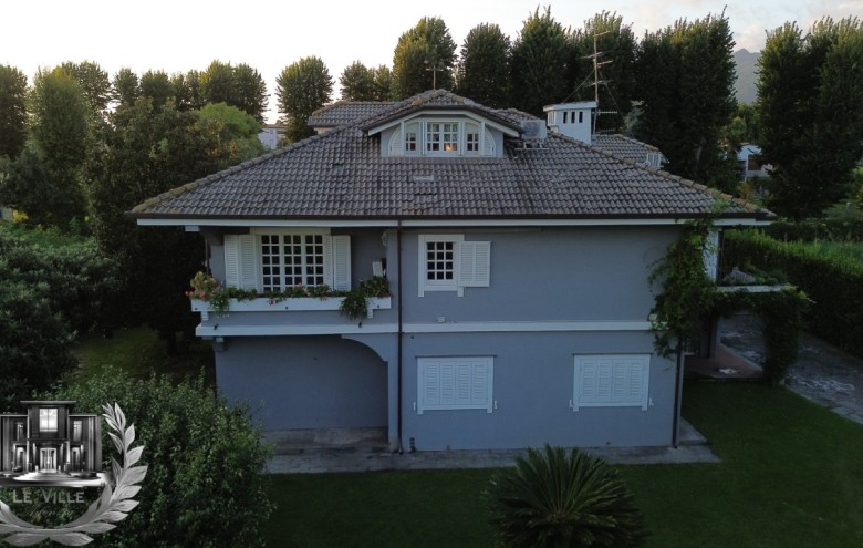 Villa singola in vendita a Pietrasanta