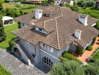 Villa singola in vendita a Pietrasanta