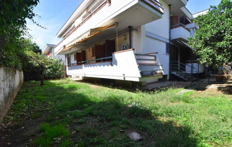 Appartamento in vendita a Massa