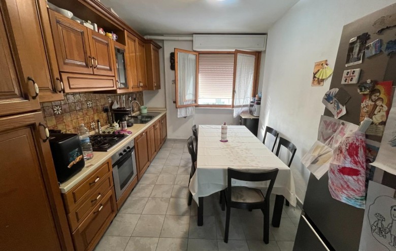 Appartamento in vendita a Massa