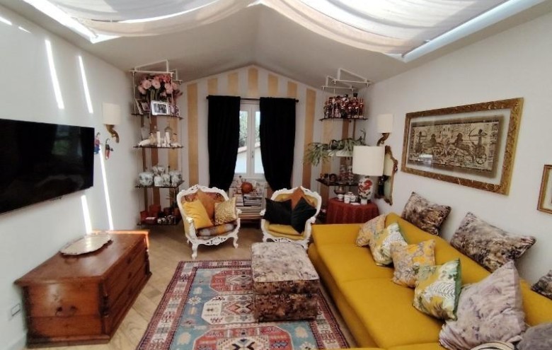 Villetta a schiera in vendita a Massa