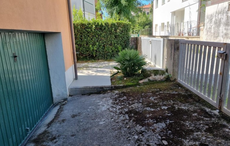 Appartamento in vendita a Massa