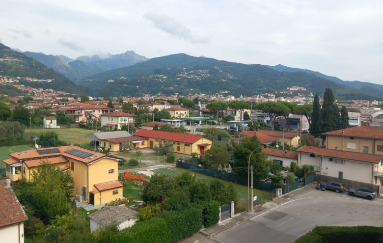 Appartamento in vendita a Massa