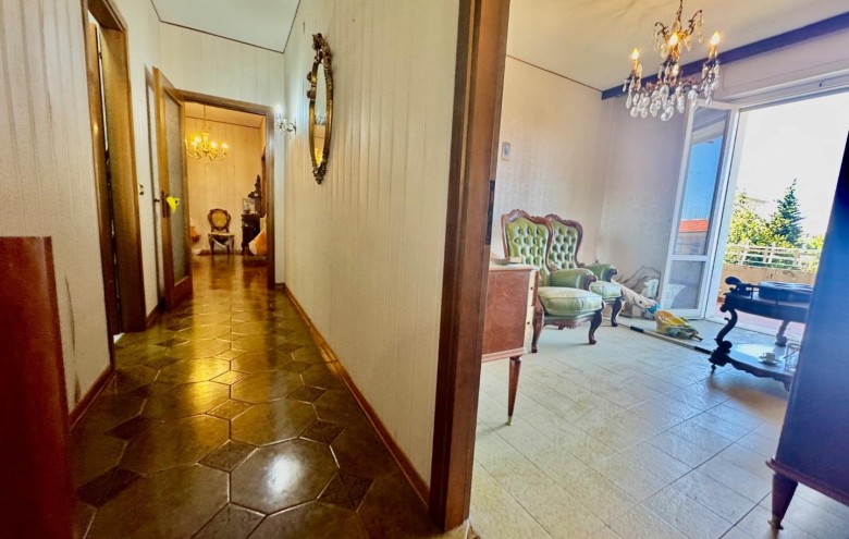 Appartamento in vendita a Massa