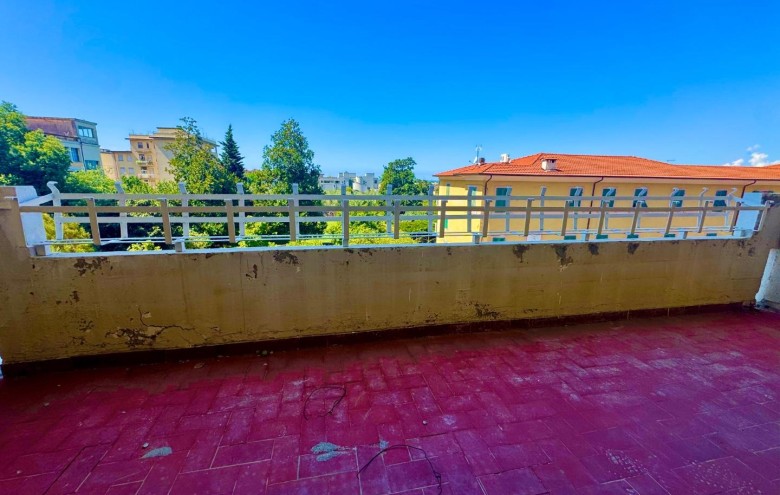 Appartamento in vendita a Massa