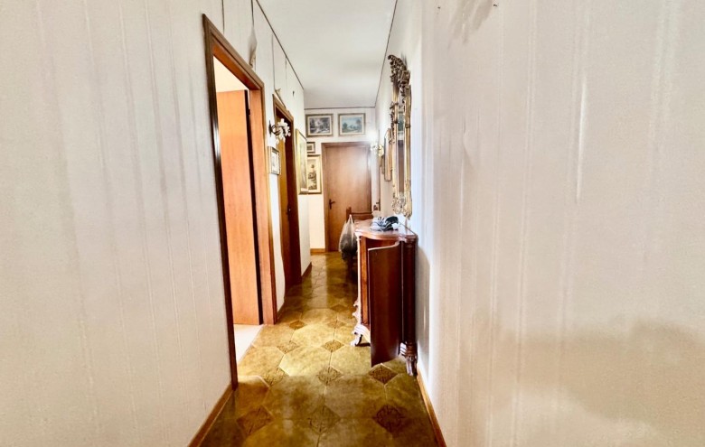 Appartamento in vendita a Massa