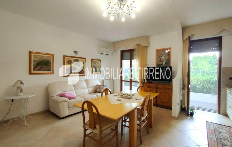 Appartamento in vendita a Massa