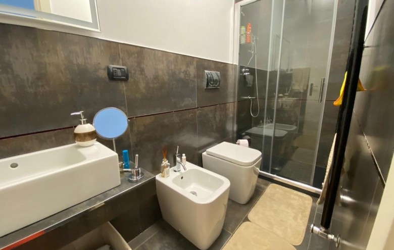 Villa singola in vendita a Montignoso