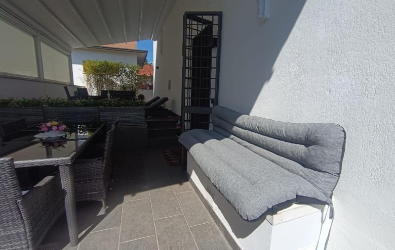 Villa singola in vendita a Montignoso