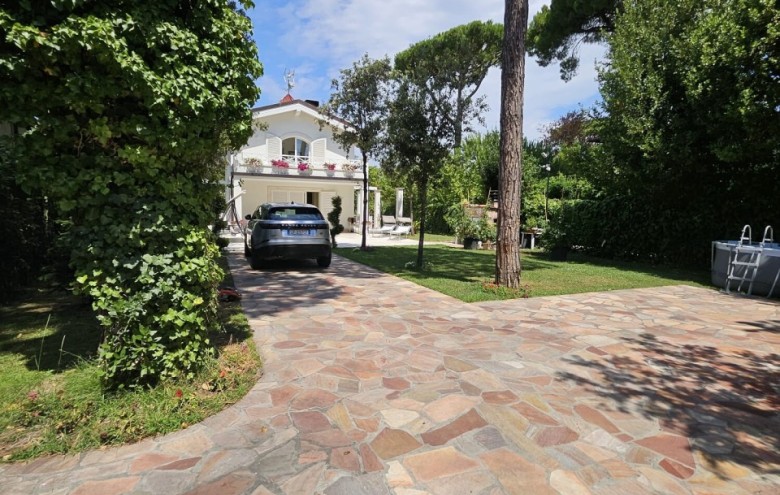 Villa singola in vendita a Forte dei Marmi