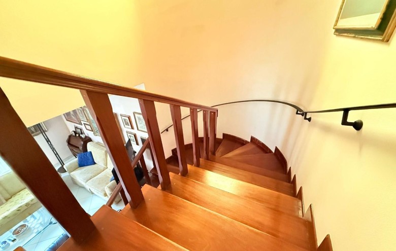 Bifamiliare in vendita a Massa