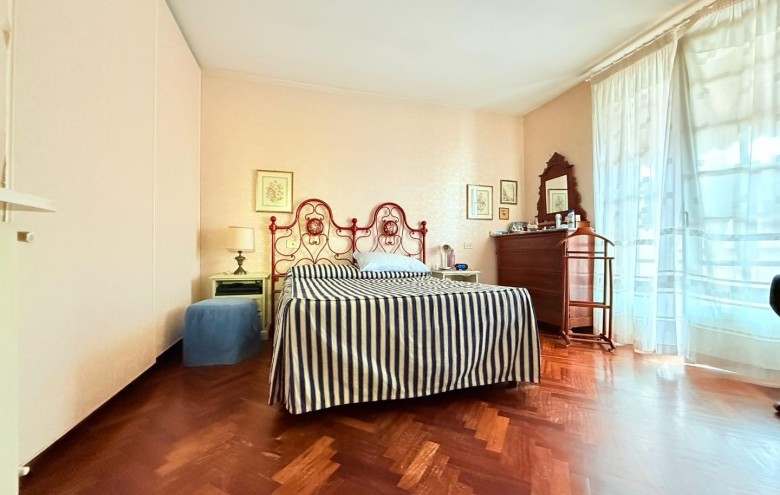 Bifamiliare in vendita a Massa