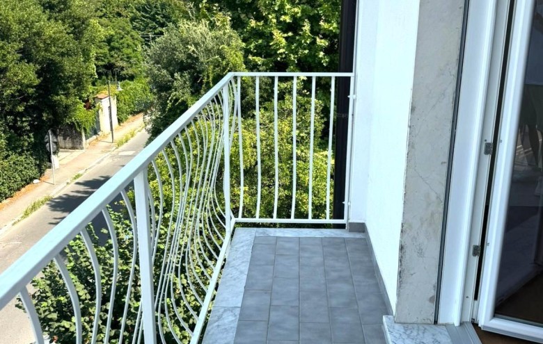 Appartamento in vendita a Massa