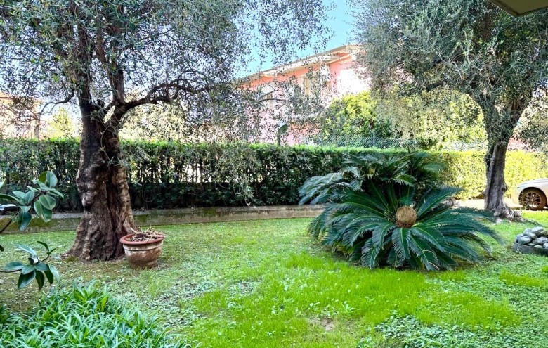 Appartamento in vendita a Massa