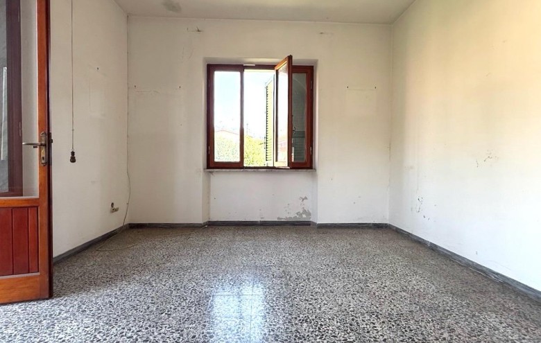 Bifamiliare in vendita a Massa