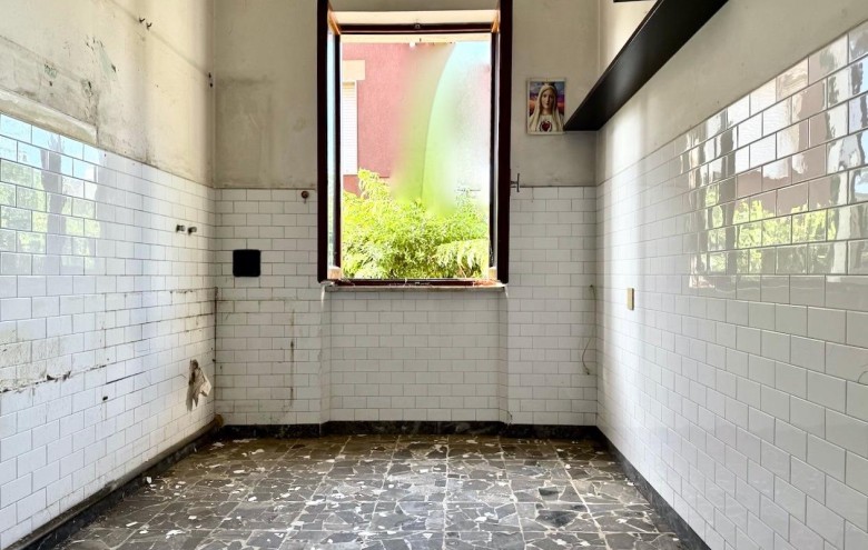 Bifamiliare in vendita a Massa