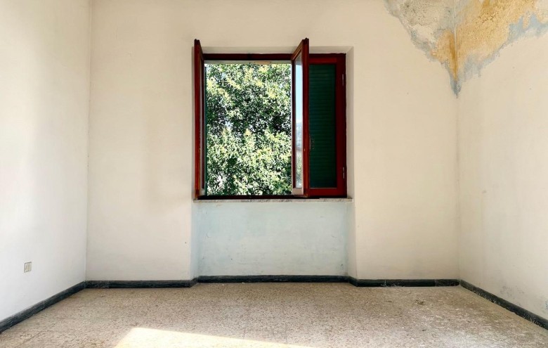 Bifamiliare in vendita a Massa