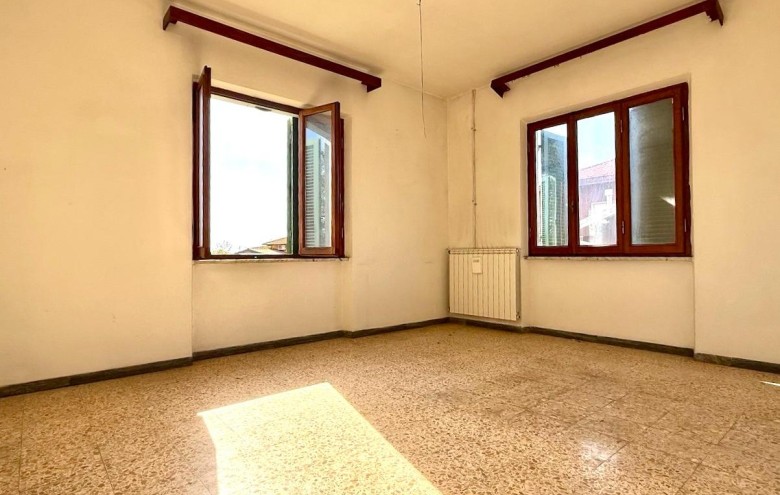 Bifamiliare in vendita a Massa