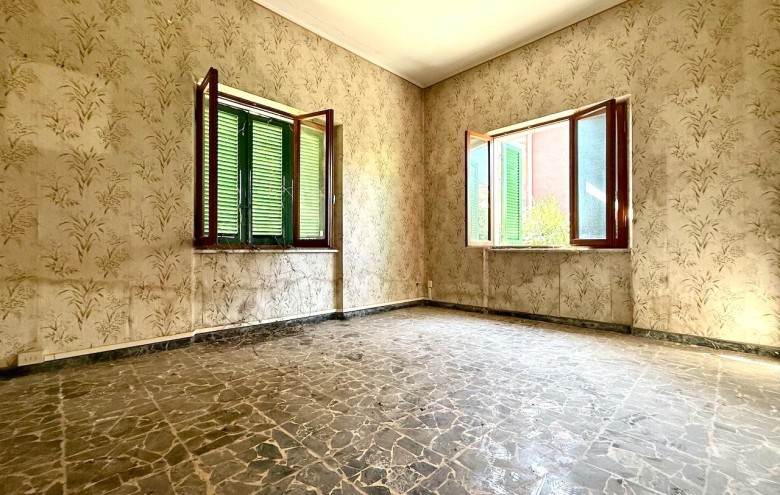 Bifamiliare in vendita a Massa