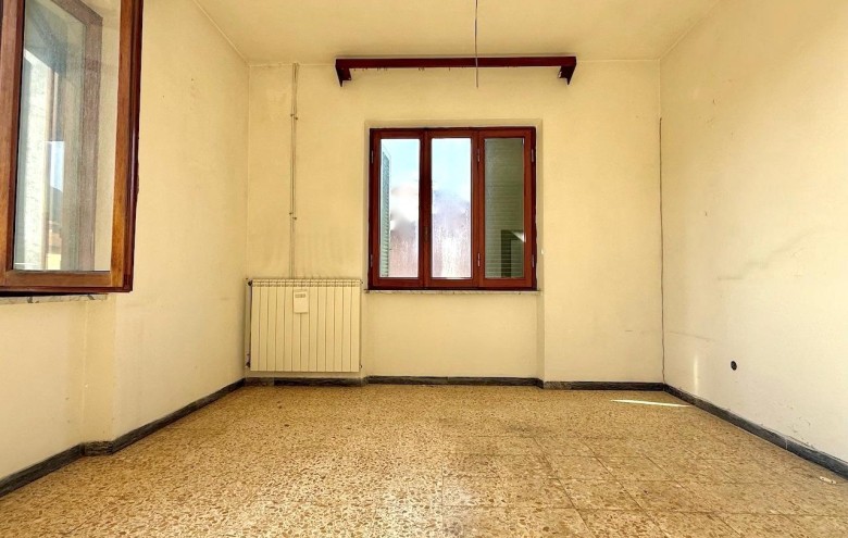 Bifamiliare in vendita a Massa