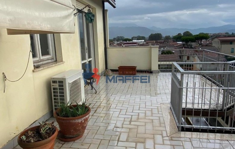 Attico in vendita a Viareggio