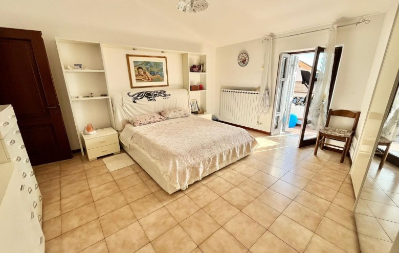 Terratetto in vendita a Massa