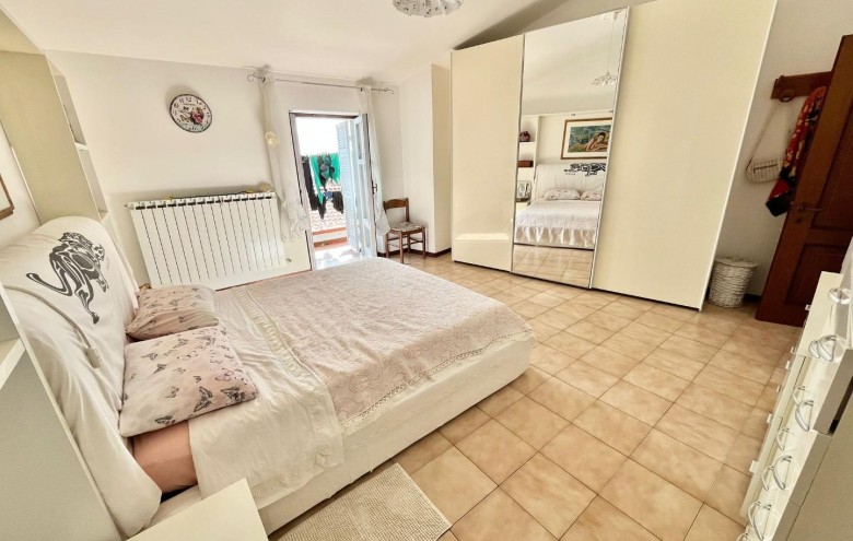 Terratetto in vendita a Massa