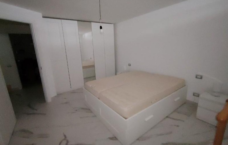 Appartamento in vendita a Carrara