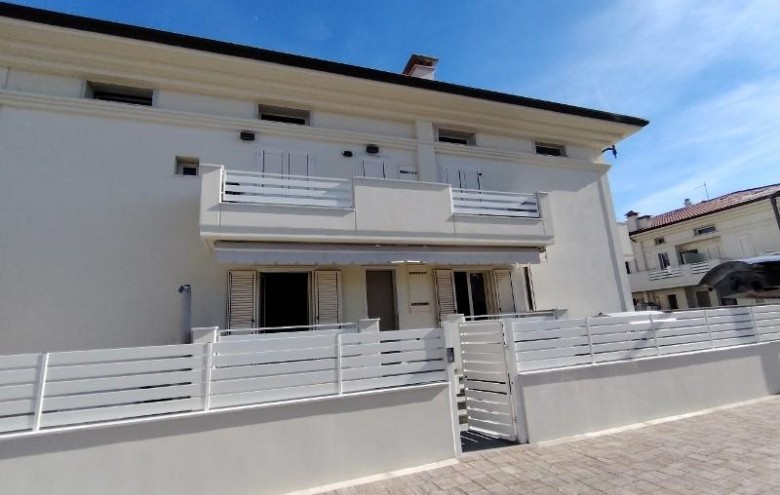 Appartamento in vendita a Carrara