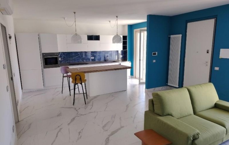 Appartamento in vendita a Carrara