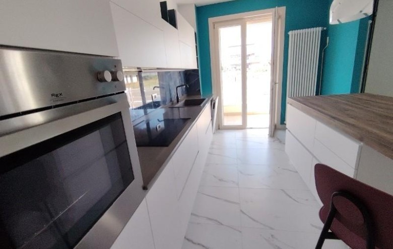 Appartamento in vendita a Carrara