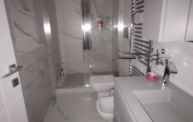 Appartamento in vendita a Carrara