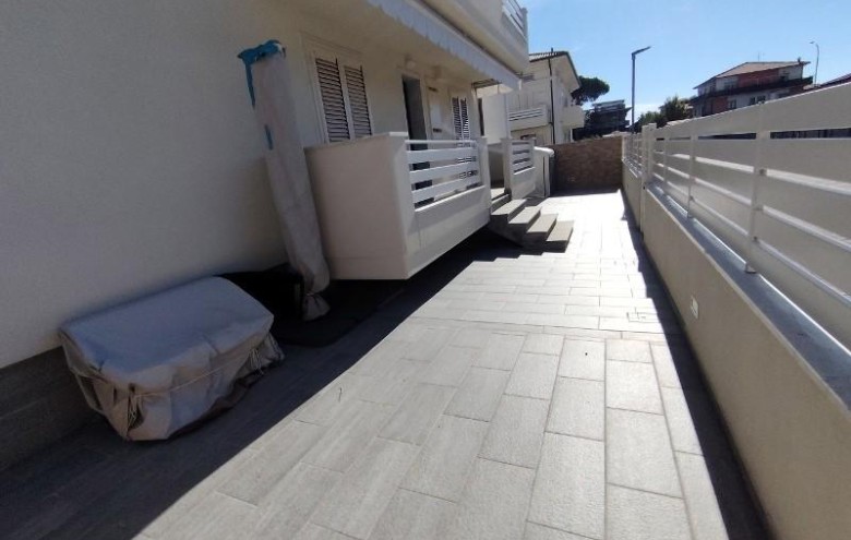 Appartamento in vendita a Carrara