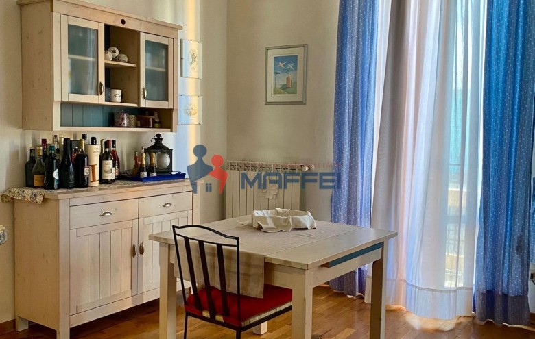 Appartamento in vendita a Viareggio