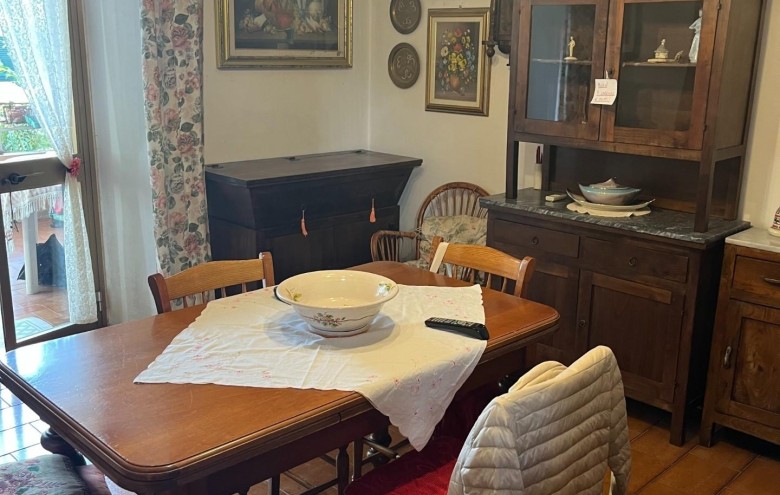 Villa singola in vendita a Massa