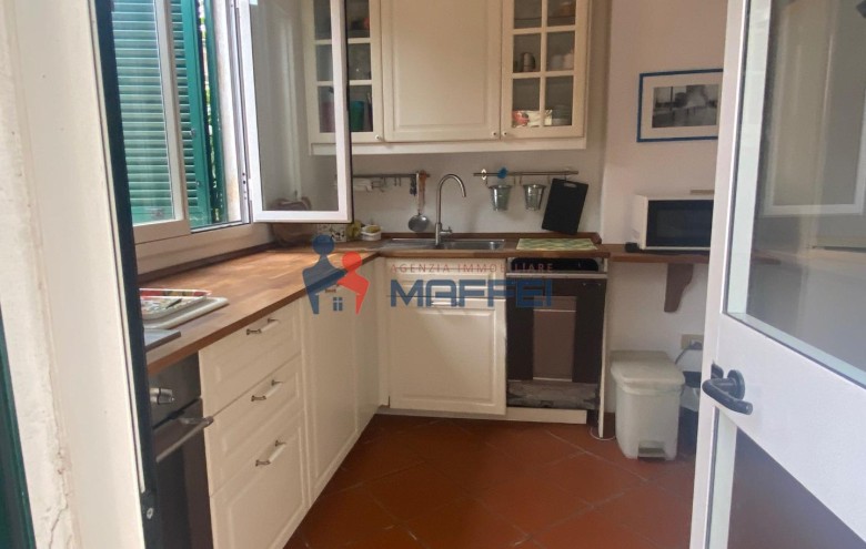 Viareggina in vendita a Viareggio