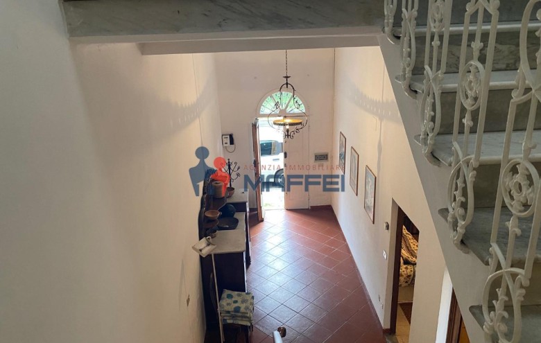 Viareggina in vendita a Viareggio