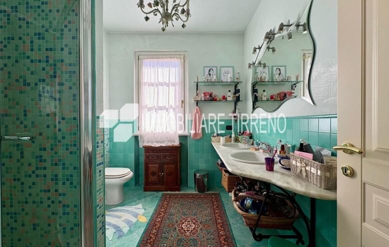 Villa singola in vendita a Massa