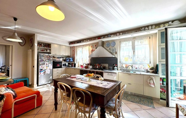 Villa singola in vendita a Massa