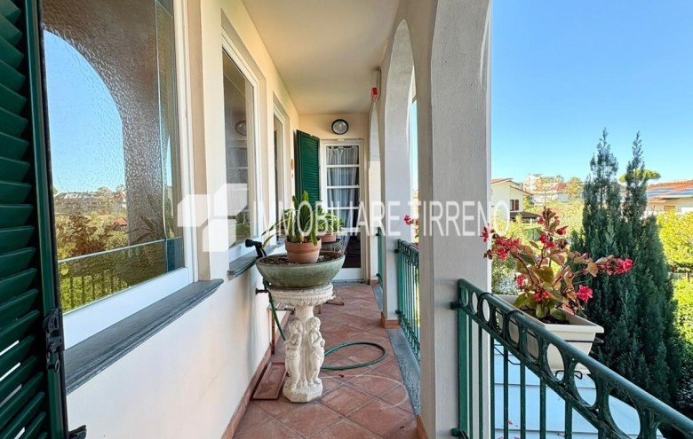 Villa singola in vendita a Massa