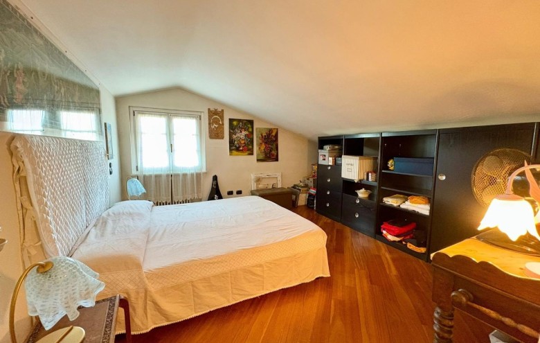 Villa singola in vendita a Massa