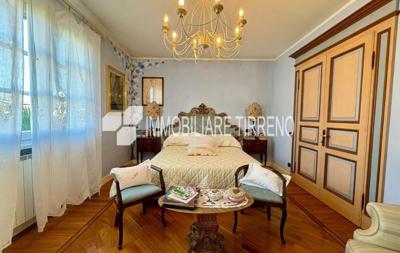 Villa singola in vendita a Massa