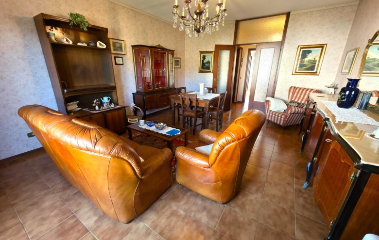 Appartamento in vendita a Massa