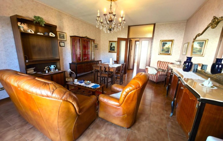 Appartamento in vendita a Massa