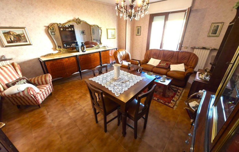 Appartamento in vendita a Massa