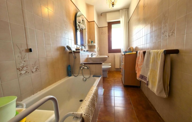 Appartamento in vendita a Massa