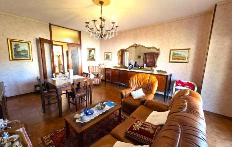 Appartamento in vendita a Massa