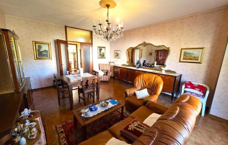 Appartamento in vendita a Massa